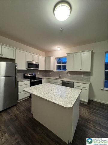 315 East Stone Alley 6, Alburtis Boro, PA 18011