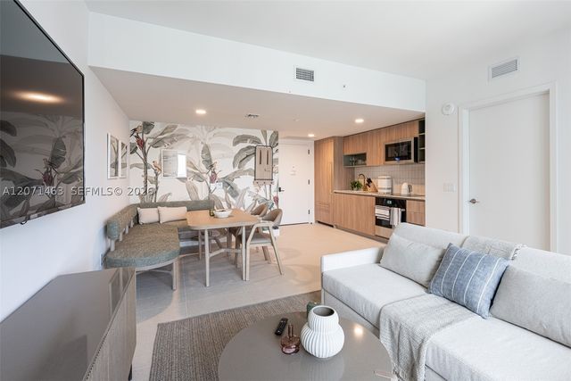 159 NE 6th ST 3109, Miami, FL 33132