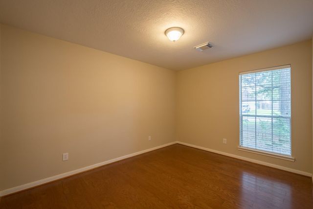 16015 Lausanne Drive, Houston, TX 77070