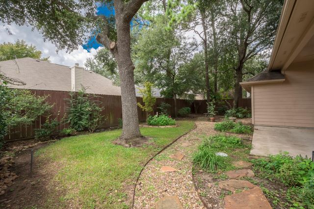 16015 Lausanne Drive, Houston, TX 77070