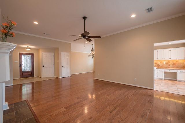 16015 Lausanne Drive, Houston, TX 77070