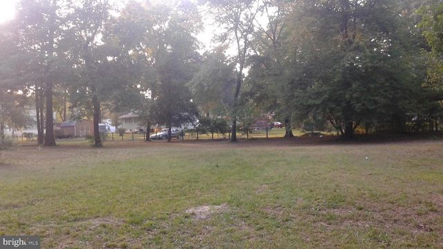 8097 ARMIGER DR, Pasadena, MD 21122