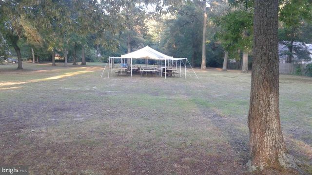 8097 ARMIGER DR, Pasadena, MD 21122