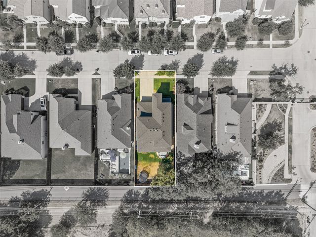513 Sheer Bliss Lane, Fort Worth, TX 76114