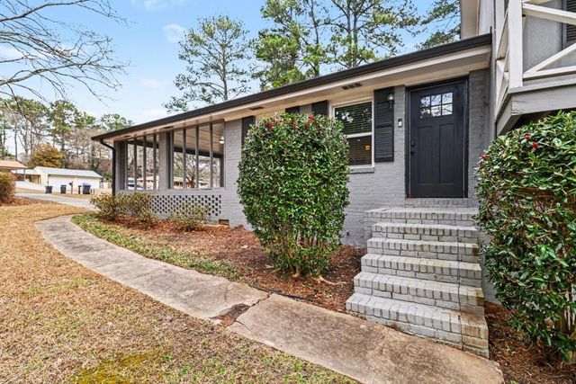 778 Creek View Drive, Lawrenceville, GA 30044