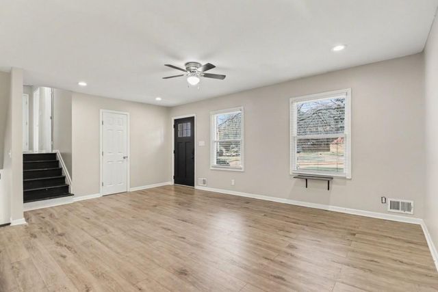 778 Creek View Drive, Lawrenceville, GA 30044