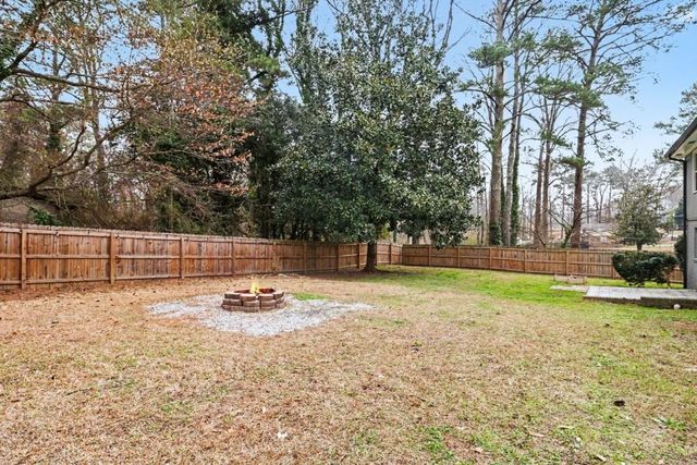 778 Creek View Drive, Lawrenceville, GA 30044