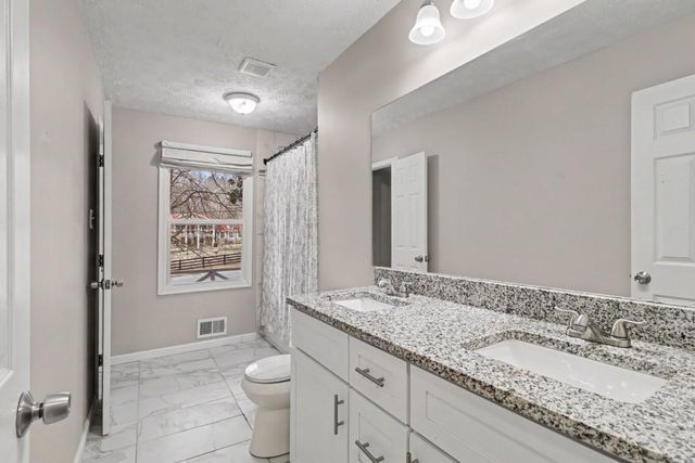 778 Creek View Drive, Lawrenceville, GA 30044