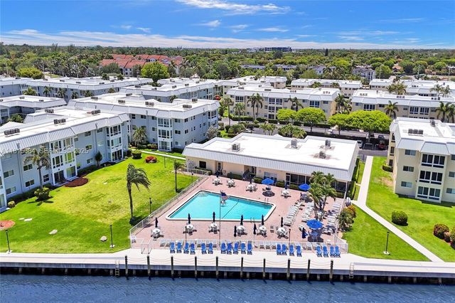 9 Colonial Club Drive 305, Boynton Beach, FL 33435