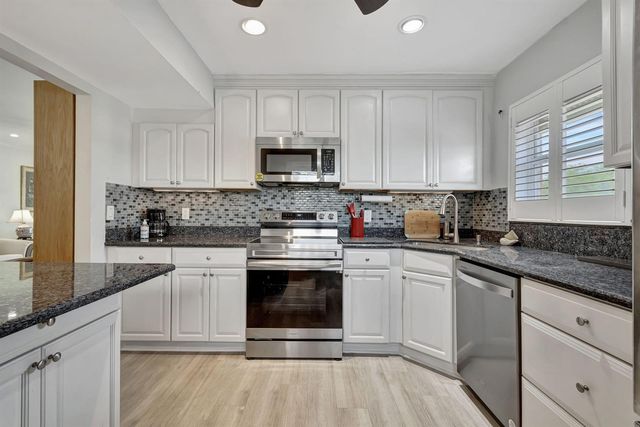 9 Colonial Club Drive 305, Boynton Beach, FL 33435