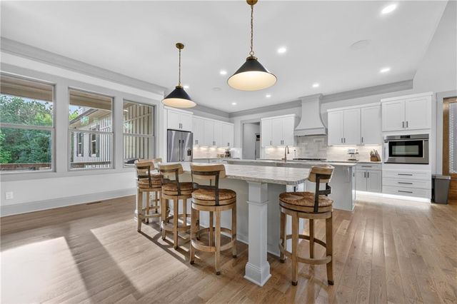 4726 Crestview Way, Flowery Branch, GA 30542