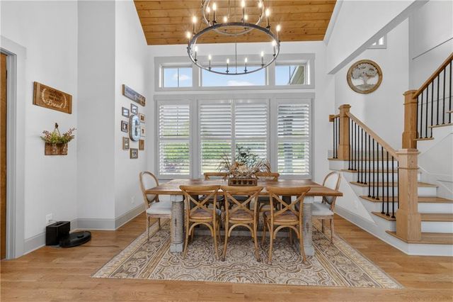 4726 Crestview Way, Flowery Branch, GA 30542