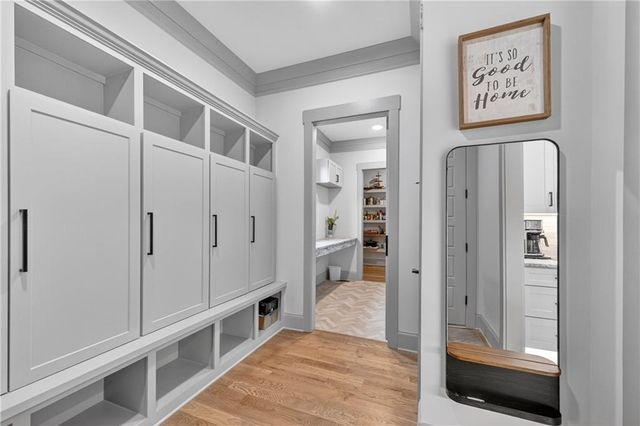 4726 Crestview Way, Flowery Branch, GA 30542