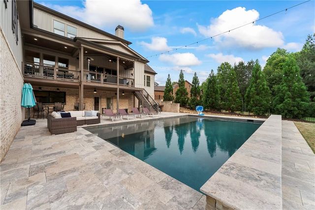 4726 Crestview Way, Flowery Branch, GA 30542
