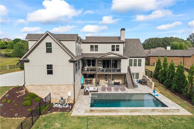 4726 Crestview Way, Flowery Branch, GA 30542
