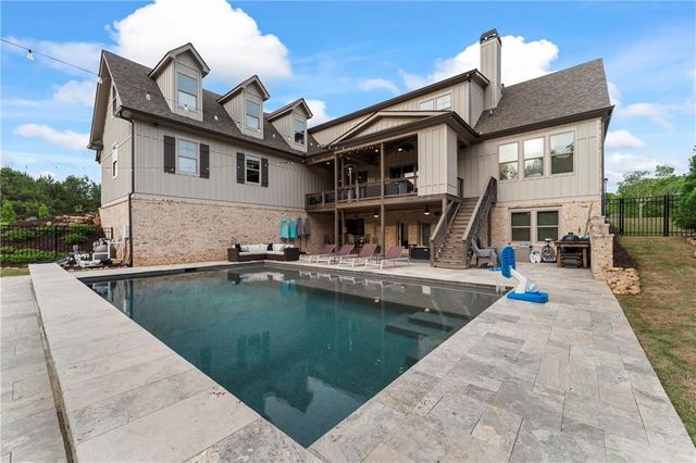 4726 Crestview Way, Flowery Branch, GA 30542