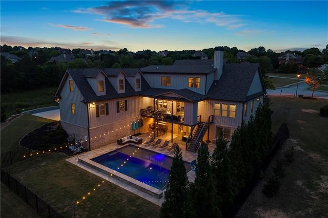 4726 Crestview Way, Flowery Branch, GA 30542