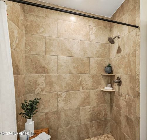 1800 THE GREENS Way 1504, Jacksonville Beach, FL 32250