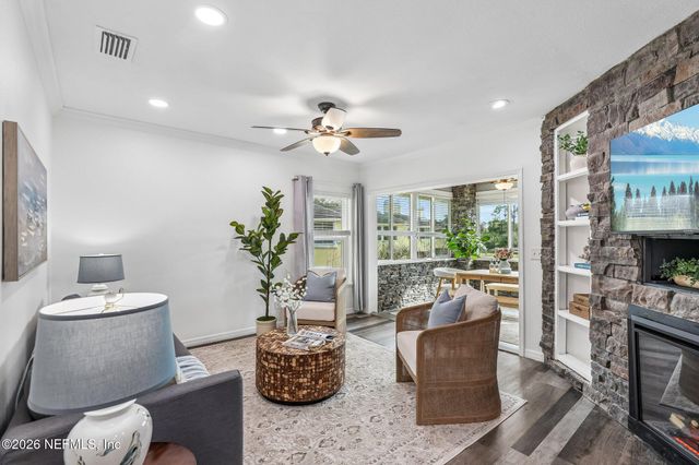 1800 THE GREENS Way 1504, Jacksonville Beach, FL 32250