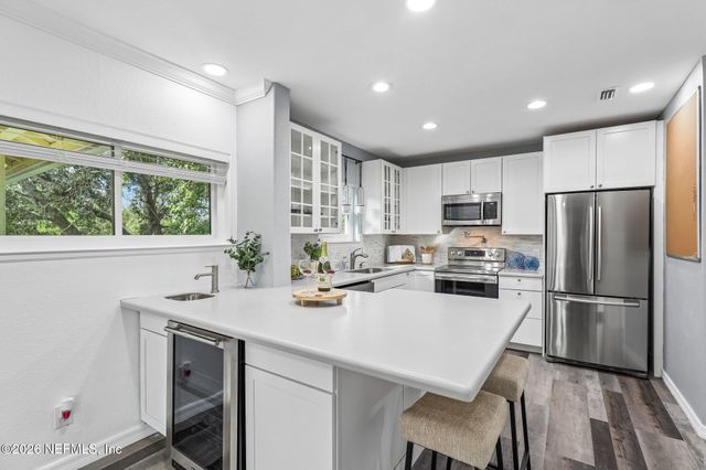 1800 THE GREENS Way 1504, Jacksonville Beach, FL 32250