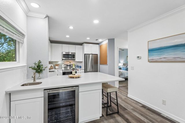 1800 THE GREENS Way 1504, Jacksonville Beach, FL 32250