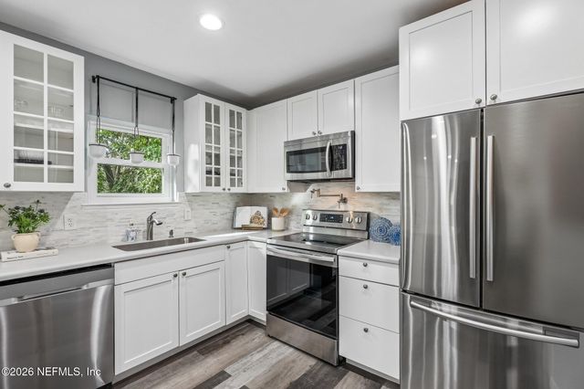 1800 THE GREENS Way 1504, Jacksonville Beach, FL 32250