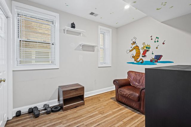 2642 N Talman Avenue 1A, Chicago, IL 60647