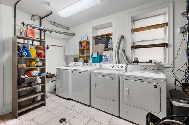 2642 N Talman Avenue 1A, Chicago, IL 60647