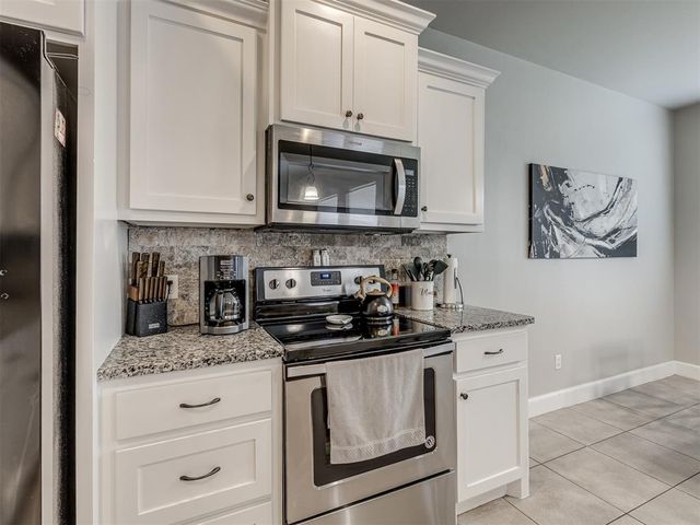 640 SW 7th Street, Moore, OK 73160
