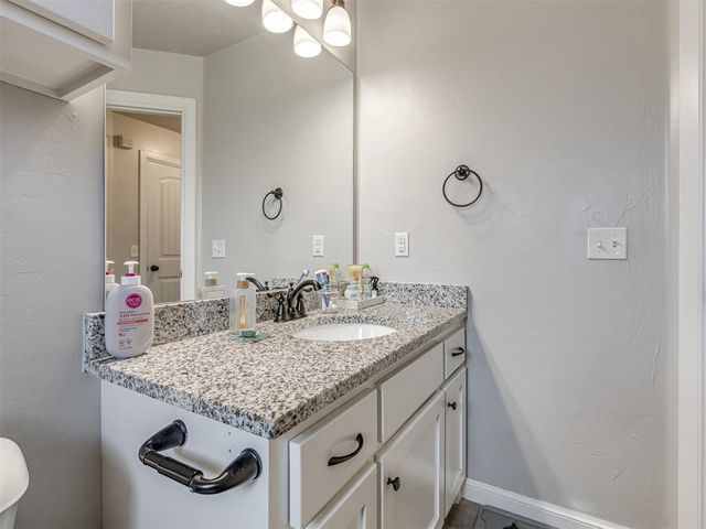 640 SW 7th Street, Moore, OK 73160