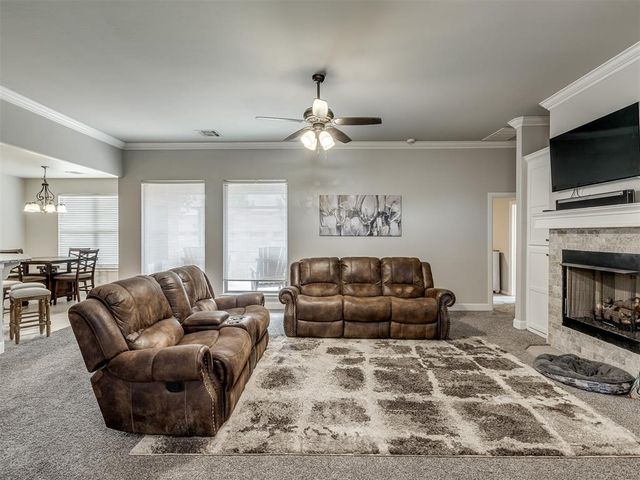 640 SW 7th Street, Moore, OK 73160