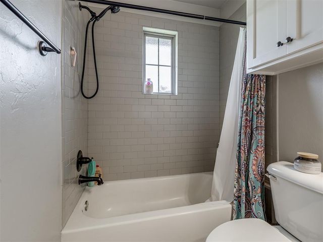 640 SW 7th Street, Moore, OK 73160