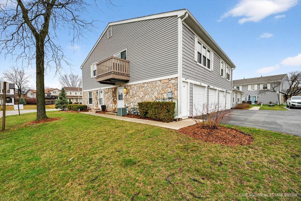 206 Nantucket Harbor 206, Schaumburg, IL 60193