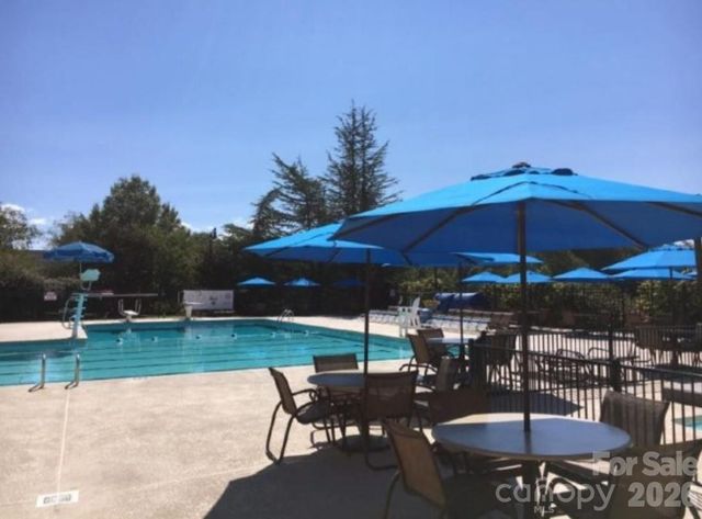 1869 Curraghmore Road, Clemmons, NC 27012