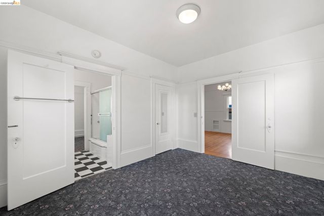 6437 Telegraph Ave, Oakland, CA 94609