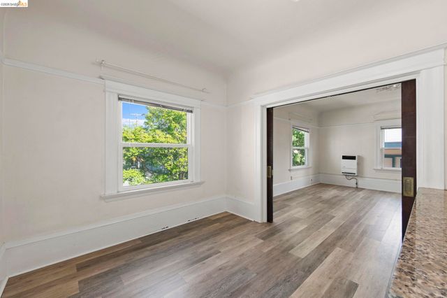 6437 Telegraph Ave, Oakland, CA 94609