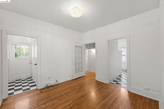 6437 Telegraph Ave, Oakland, CA 94609