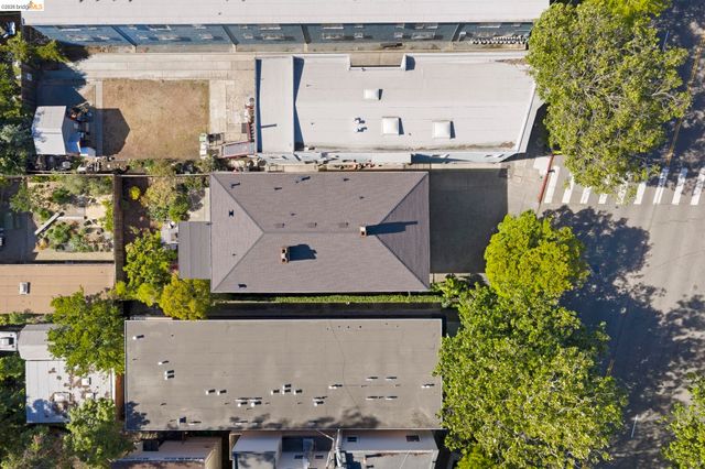 6437 Telegraph Ave, Oakland, CA 94609