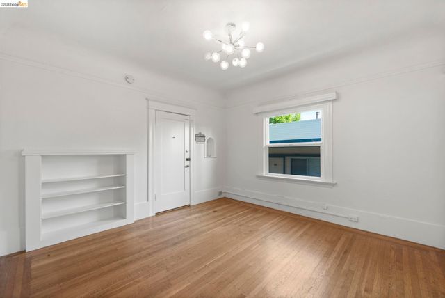 6437 Telegraph Ave, Oakland, CA 94609