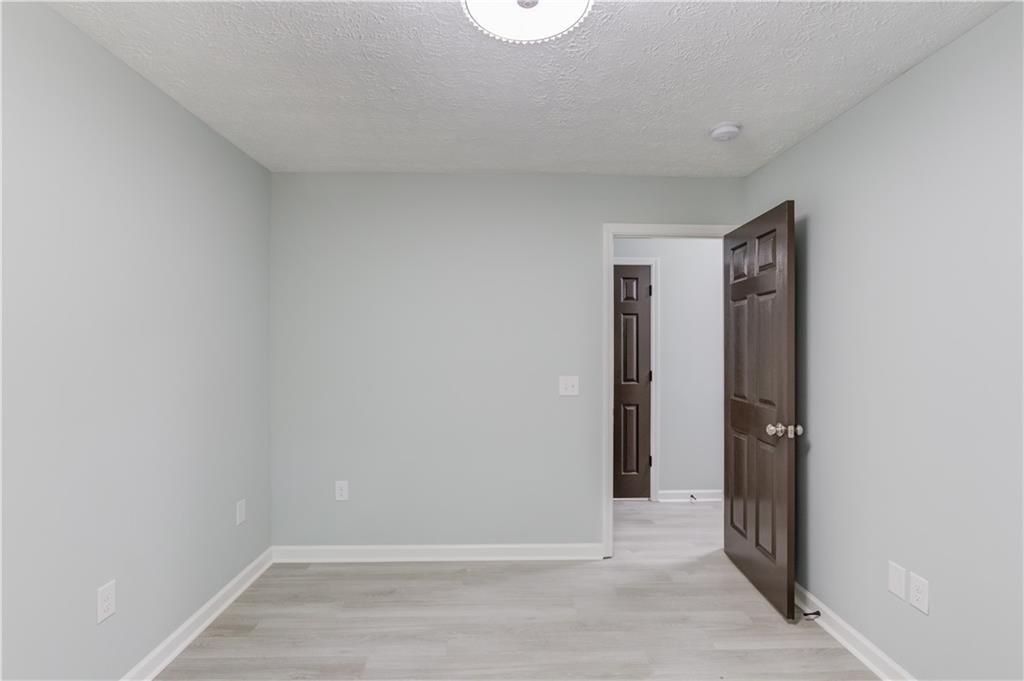 Image 31 of property listing at 5345 PILGRIM POINT Road, Cumming, GA 30041