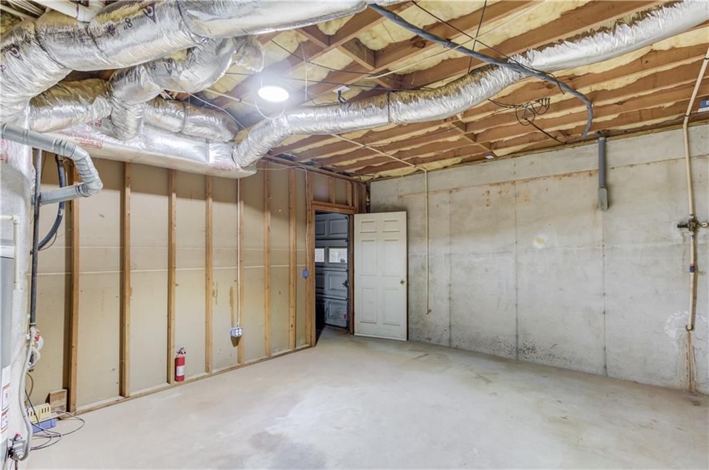 Image 37 of property listing at 5345 PILGRIM POINT Road, Cumming, GA 30041