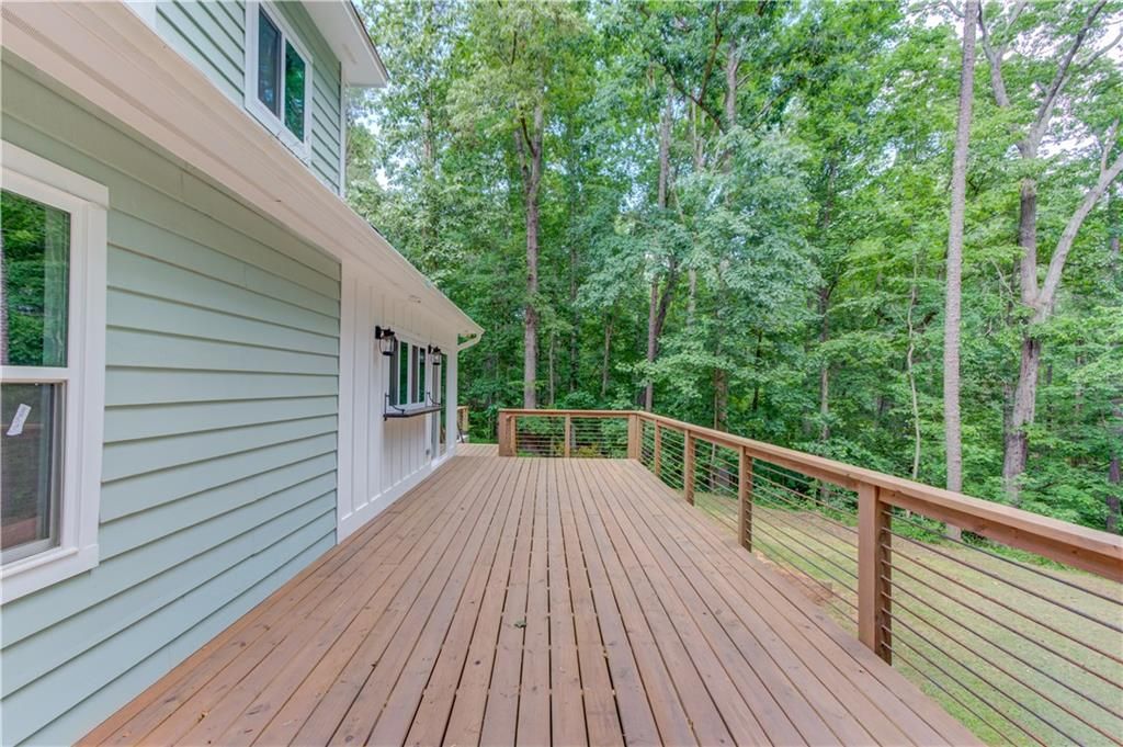 Image 39 of property listing at 5345 PILGRIM POINT Road, Cumming, GA 30041