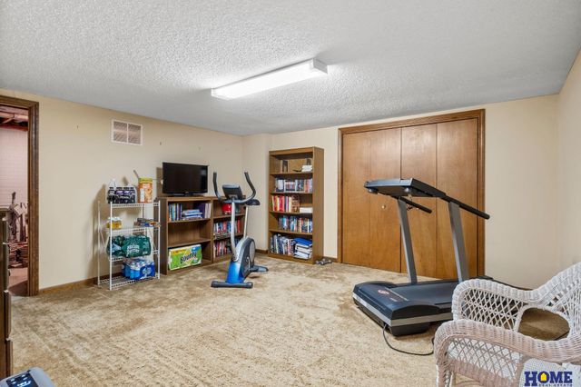 7340 Otoe Street, Lincoln, NE 68506