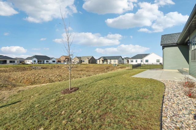 264 Falcon Court, Sauk City, WI 53583