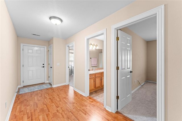 3305 SW Carriageway Avenue, Bentonville, AR 72712