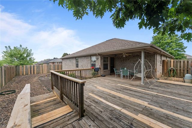 3305 SW Carriageway Avenue, Bentonville, AR 72712