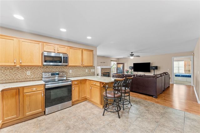 3305 SW Carriageway Avenue, Bentonville, AR 72712