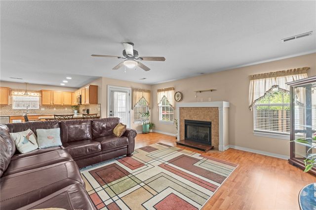 3305 SW Carriageway Avenue, Bentonville, AR 72712