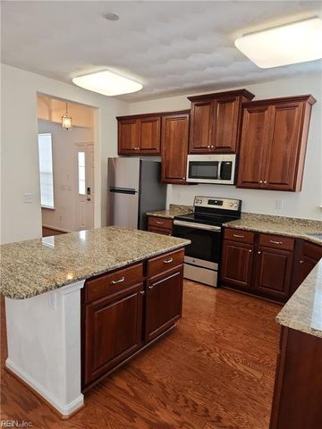 2212 Humphreys DR, Suffolk, VA 23435