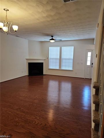 2212 Humphreys DR, Suffolk, VA 23435